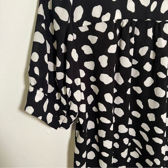 Ann Taylor Blouse Black White Dots S - Picture 9 of 12